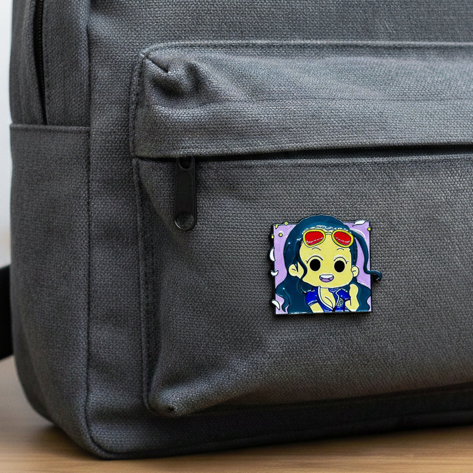 Pin metálico One Piece - Robin