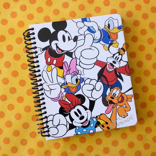 Cuaderno Espiral Mickey & Friends – Mooving (96H rayadas)