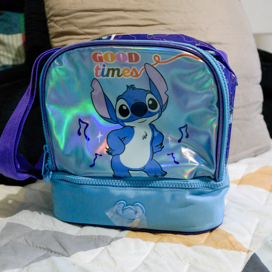Lonchera Infantil Stitch Good Times – Diseño Holográfico Azul