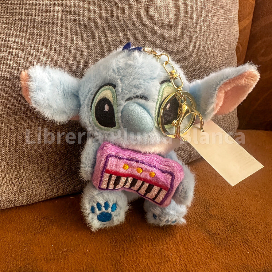 Llavero de Peluche Stitch con Accesorios – Coleccionable y Súper Tierno