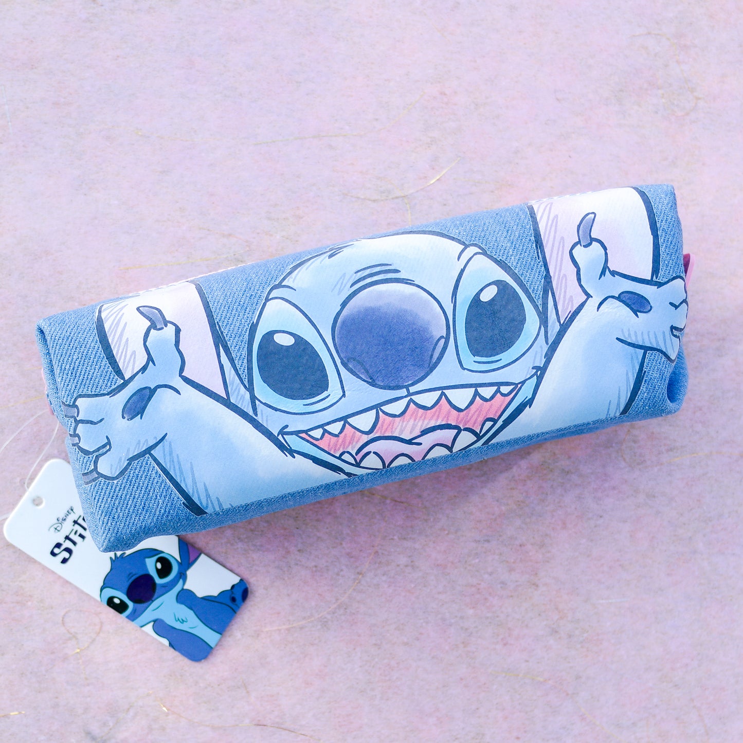 Estuche Stitch Azul Estilo Denim – Diseño Súper Tierno