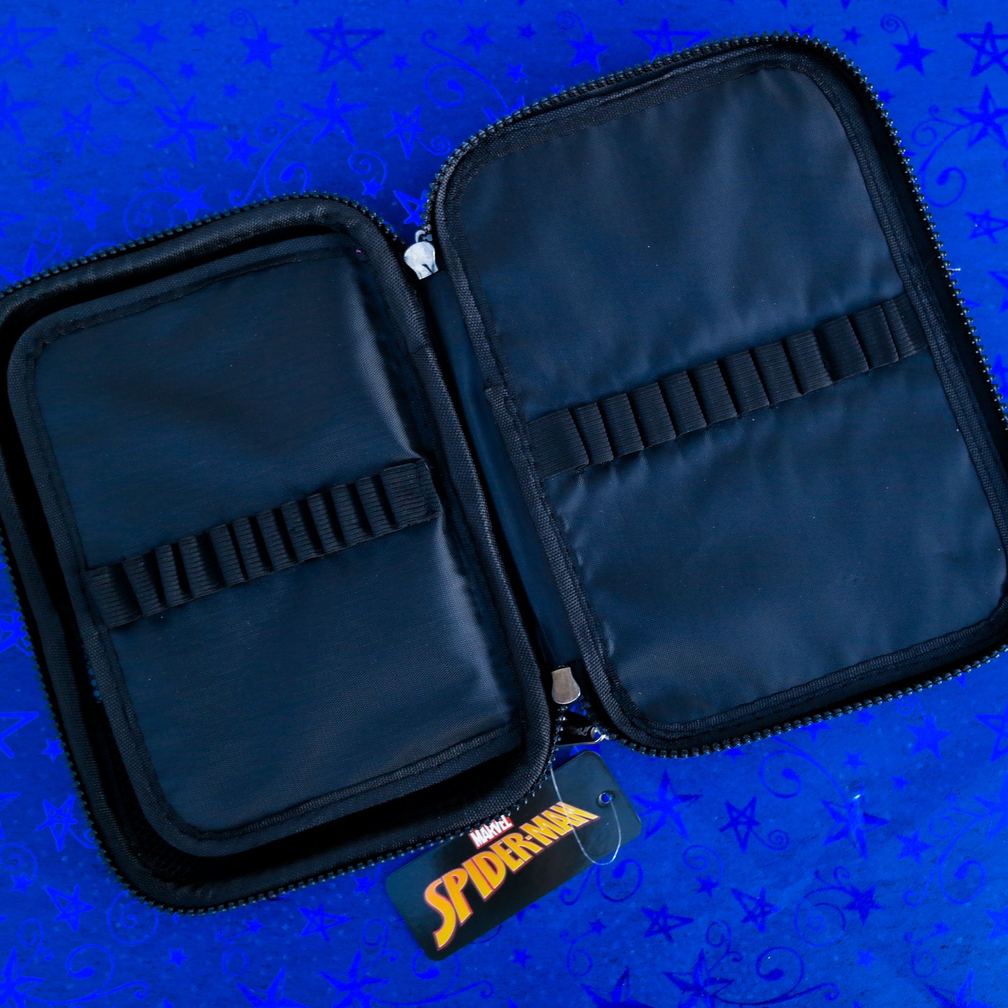 Estuche Spider-Man Premium – Arte HD con Diseño Rígido