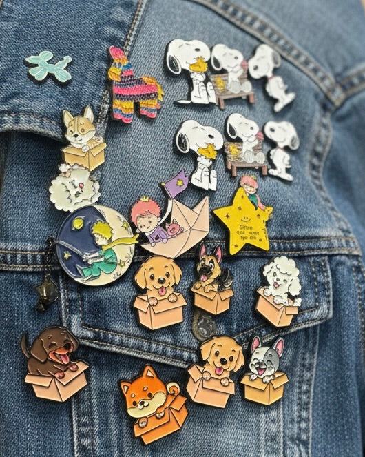 Pines Metálicos Coleccionables Kawaii – Snoopy, Perritos, El Principito y Más (Venta Individual)