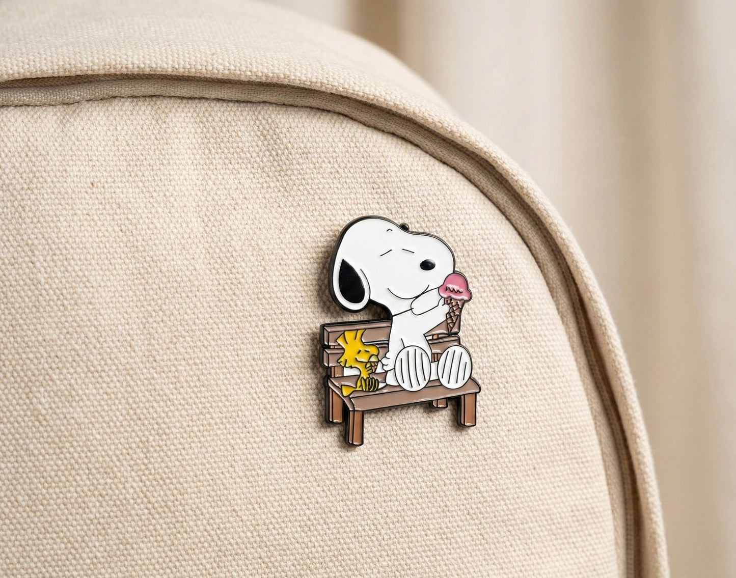 Pin de Snoopy y Woodstock en la Bancita – Diseño Coleccionable