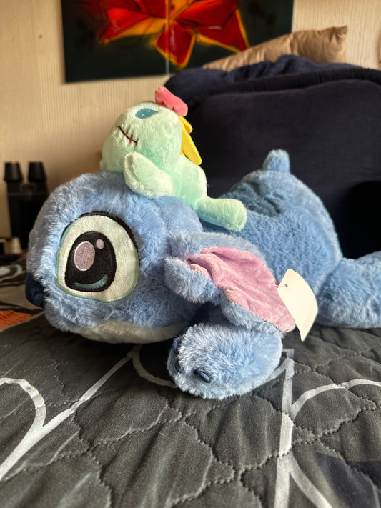 Stitch Recostado con Trapos