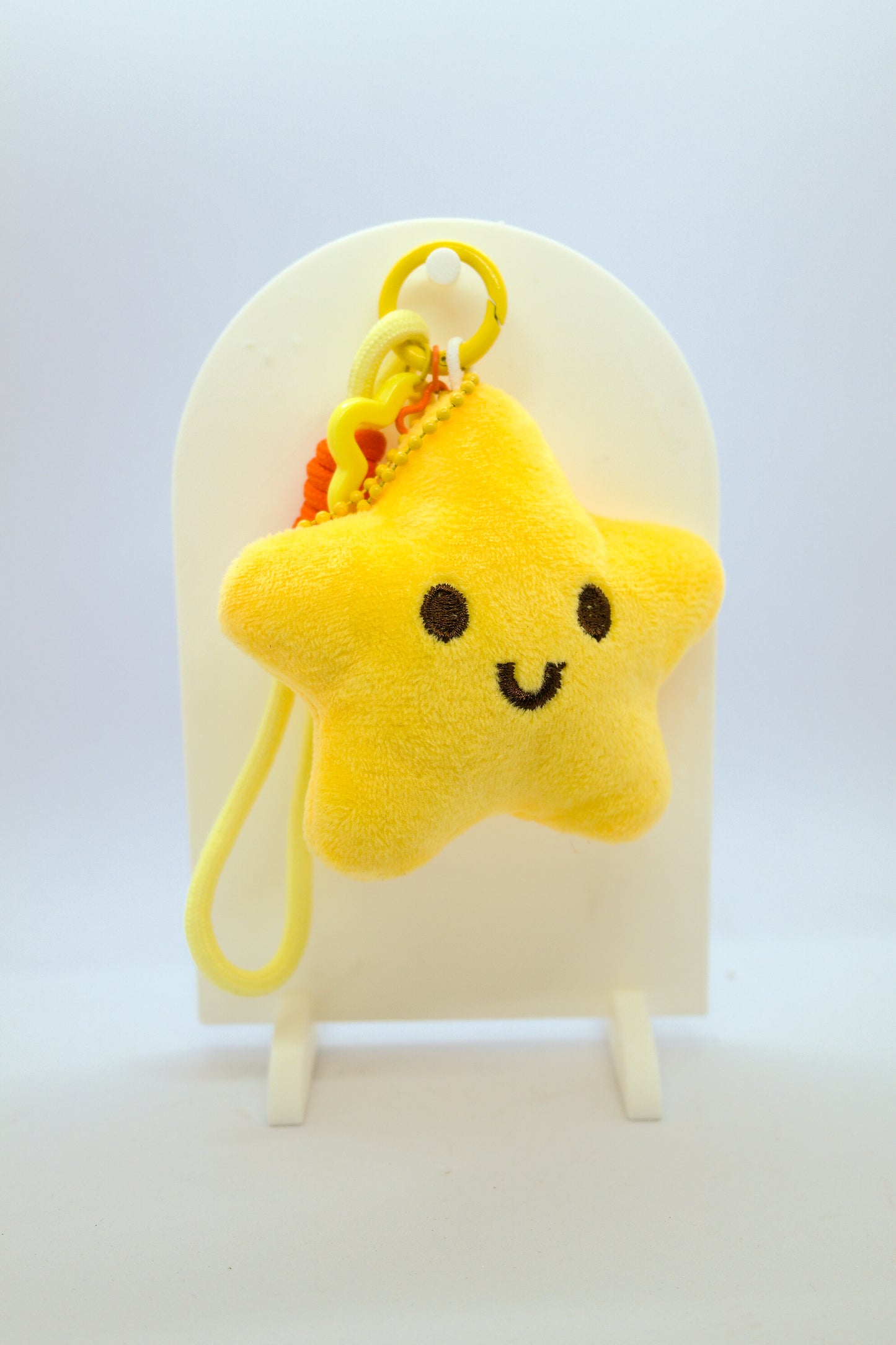 ✨ Llavero Estrella de Peluche ✨