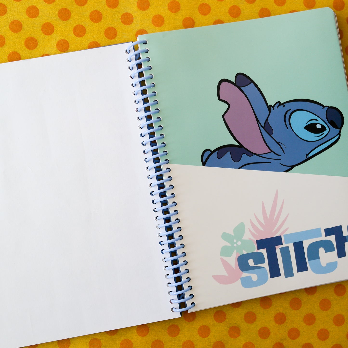 Cuaderno Espiral Stitch – Mooving