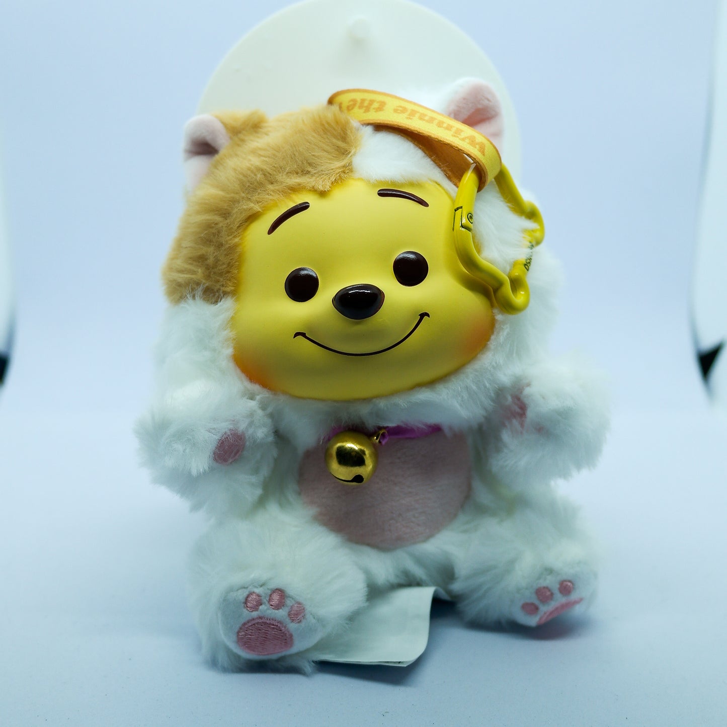 Llavero Peluche Winnie the Pooh Disfrazado de Gato – Colección Winnie Miniso (Original)