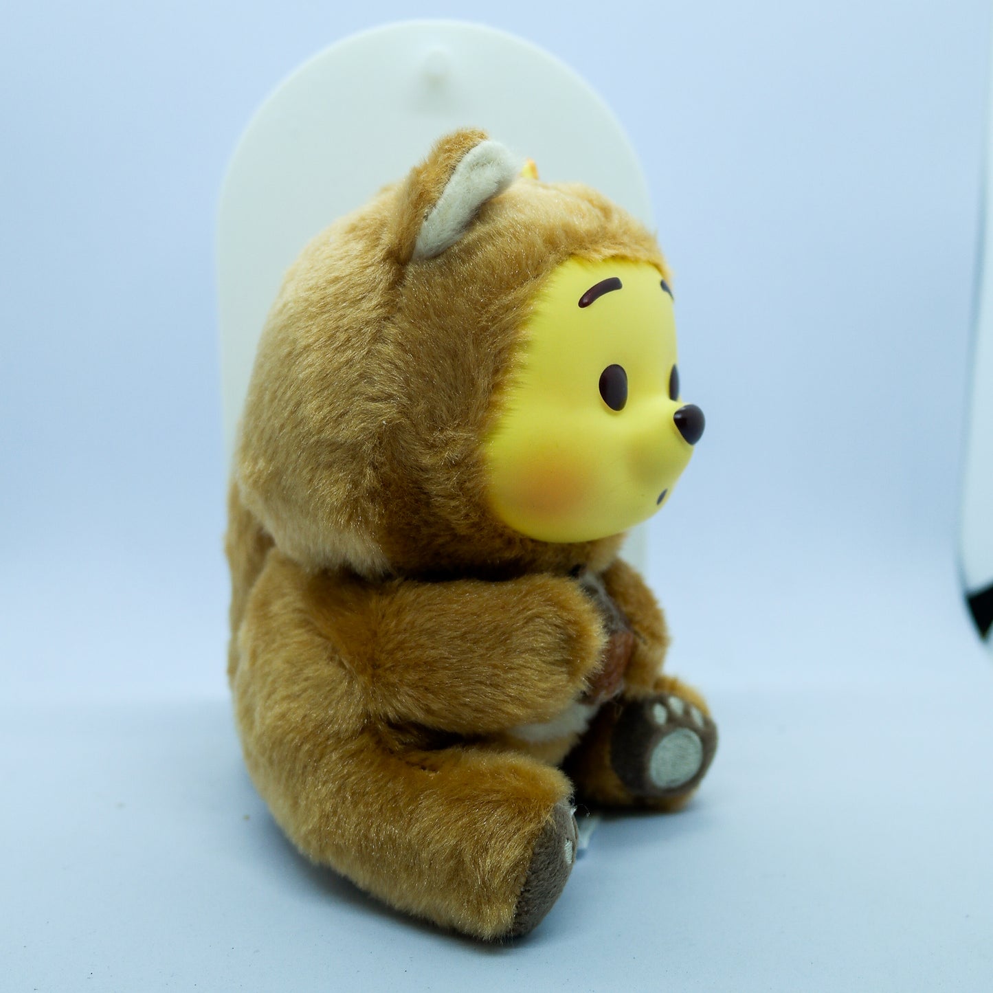 ✨ Llavero coleccionable Winnie the Pooh – Disfraz de Ardilla (Miniso Original) ✨