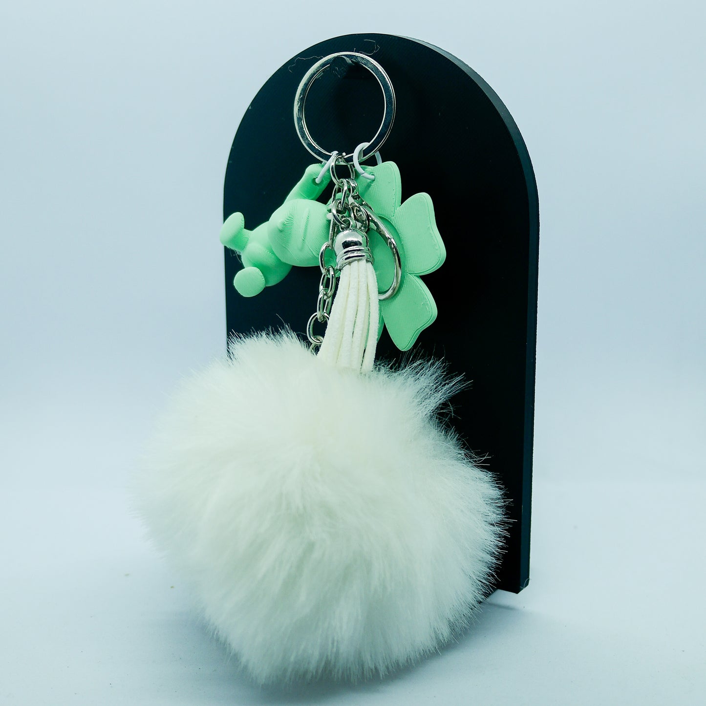 Colgante para Bolsa con Pom Pom, Flor y Osito – Estilo Cute