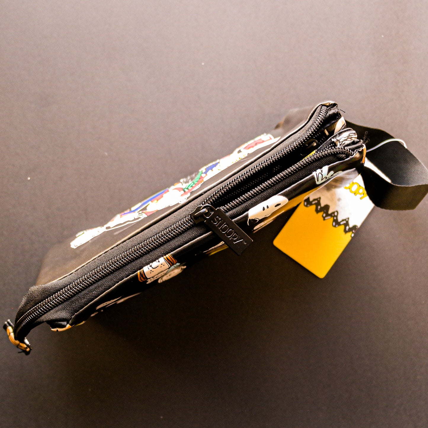 Estuche Snoopy & Peanuts – Edición Clásica (Negro)